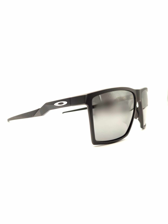 Εικόνα της OO9482-0157 OAKLEY ΚΟΚΑΛΙΝΟ ΗΛΙΟΥ ΑΘΛΗΤΙΚΟ